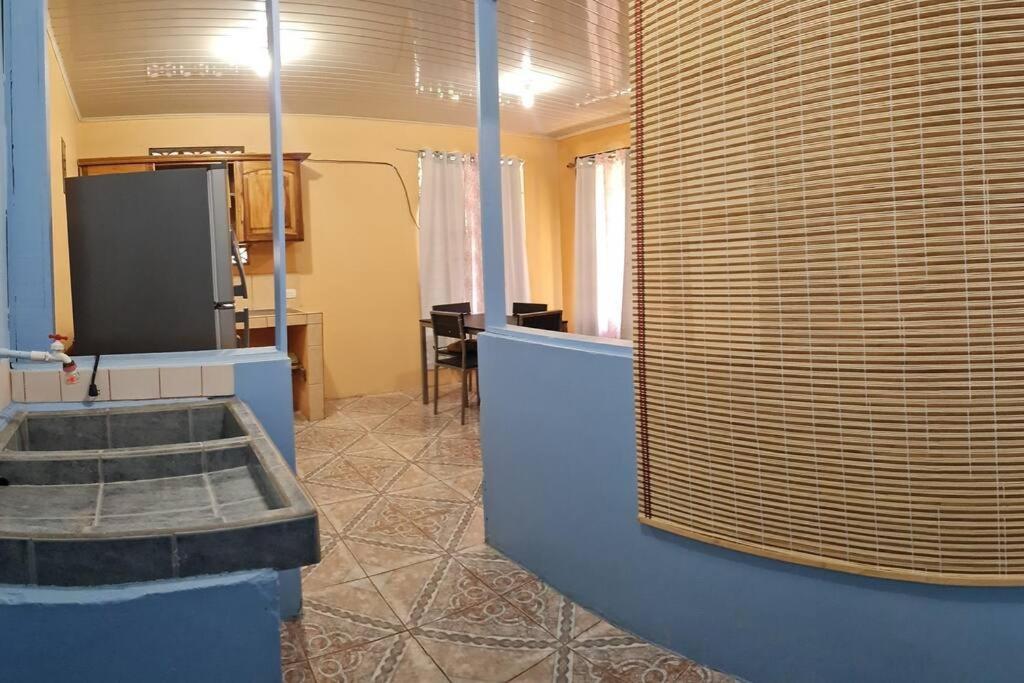 Apartamento Daly #1 Guápiles Eksteriør bilde