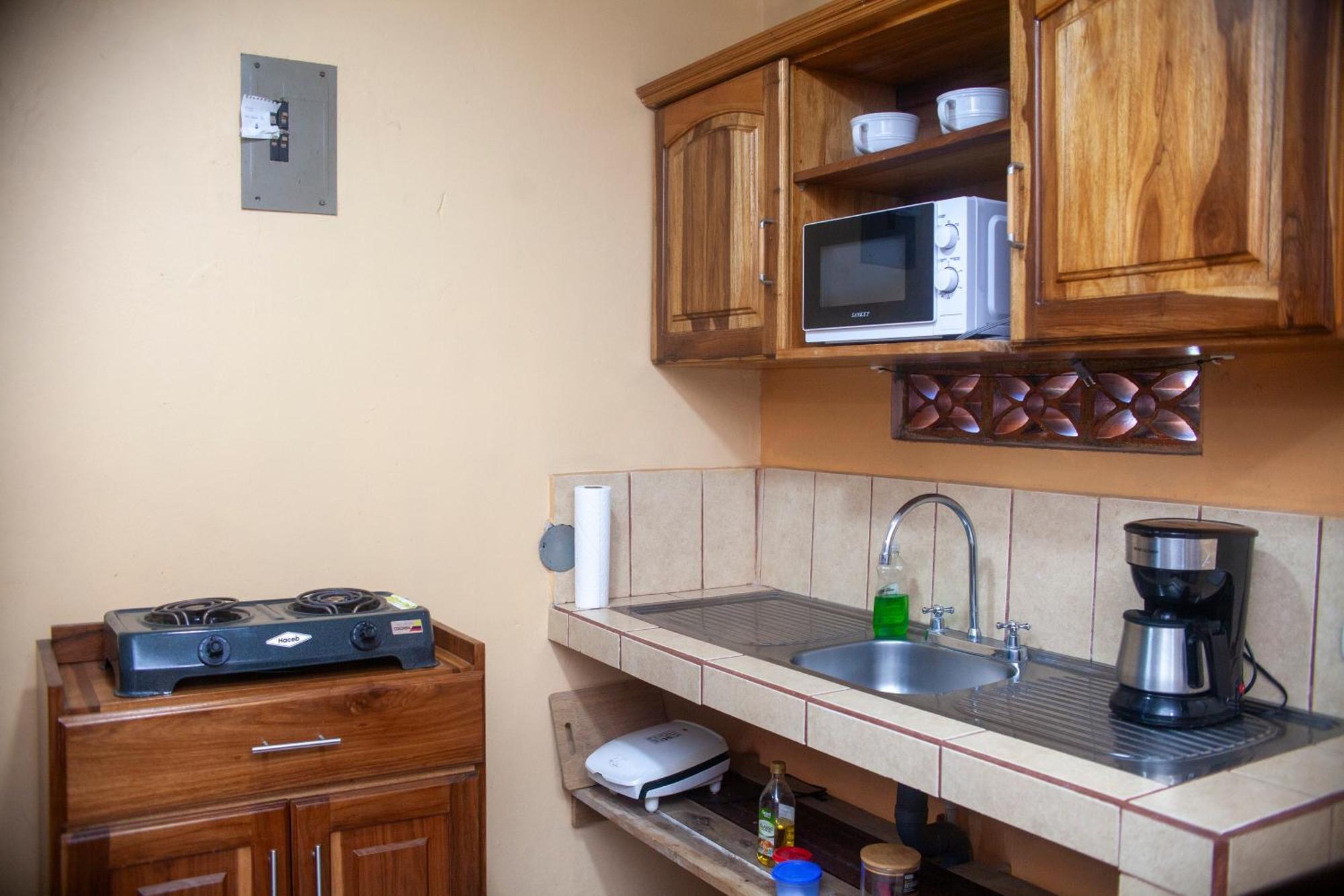 Apartamento Daly #1 Guápiles Eksteriør bilde